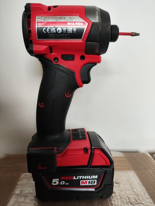 Milwaukee zakrętarka udarowa FUEL M18 FID3-0 226NM