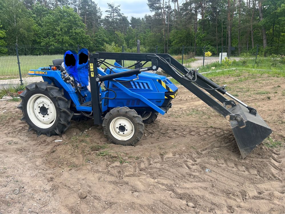 Traktorek z Turem Iseki 20KM ładowacz