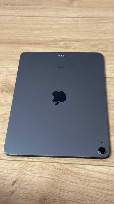 iPad Air 4 gen. | 64 GB | WiFi | Space Gray + etui smart folio