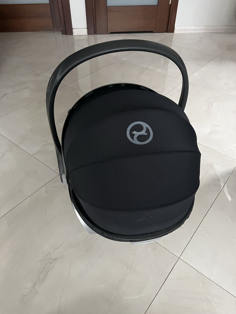 Fotelik Cybex  Could i-Size z baza obrotowa