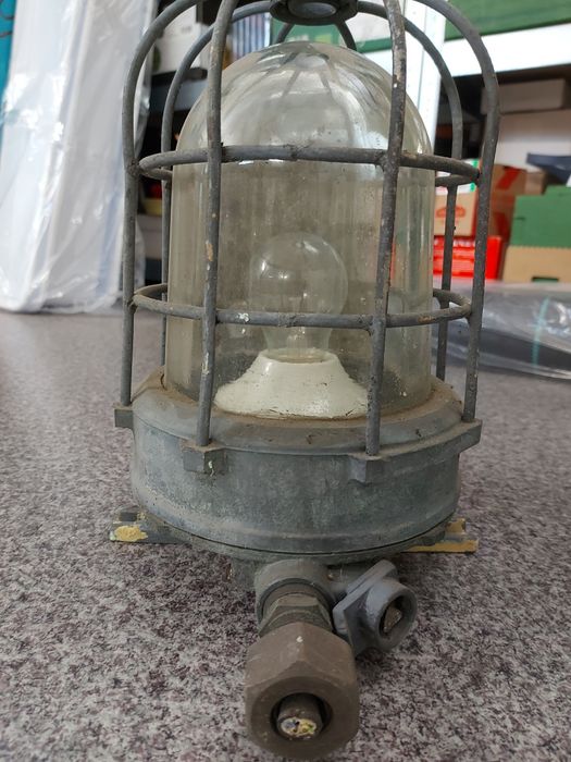 Lampy fabryczne warsztatowe