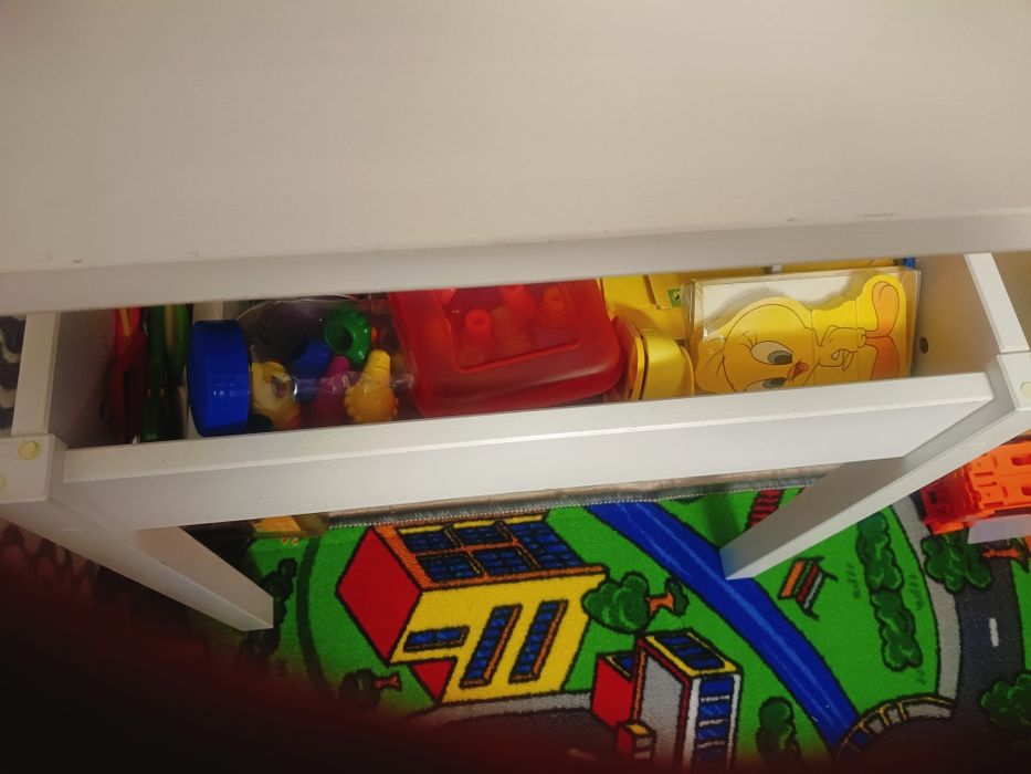 Stolik Ikea Sundvik plus krzeselka