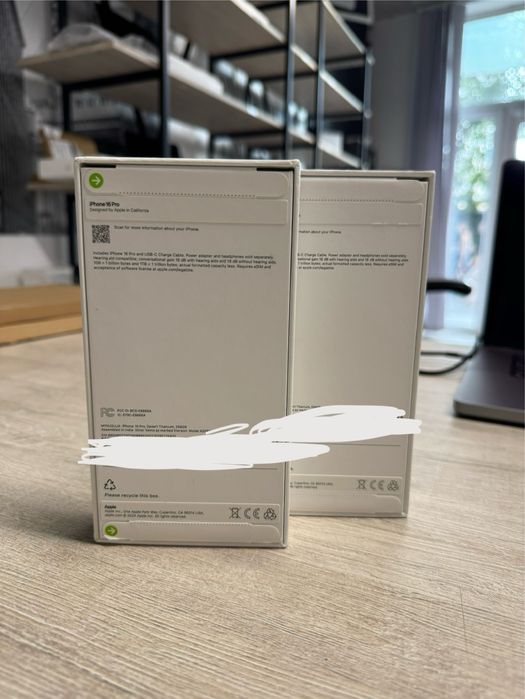 На запчастини Apple iPhone 16 Pro 256GB Desert Titanium