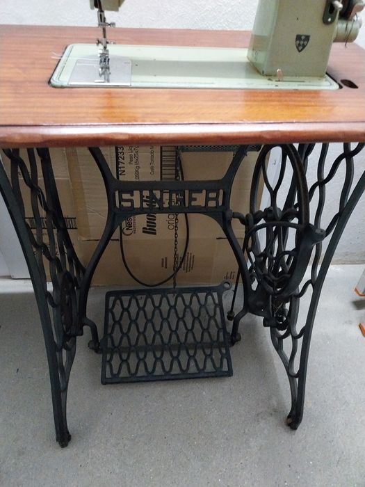 Máquina costura semi industrial Oliva