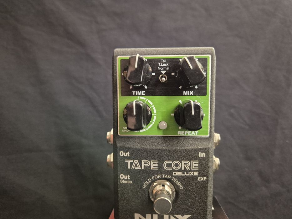 Nux Tape Core Deluxe delay e reverb