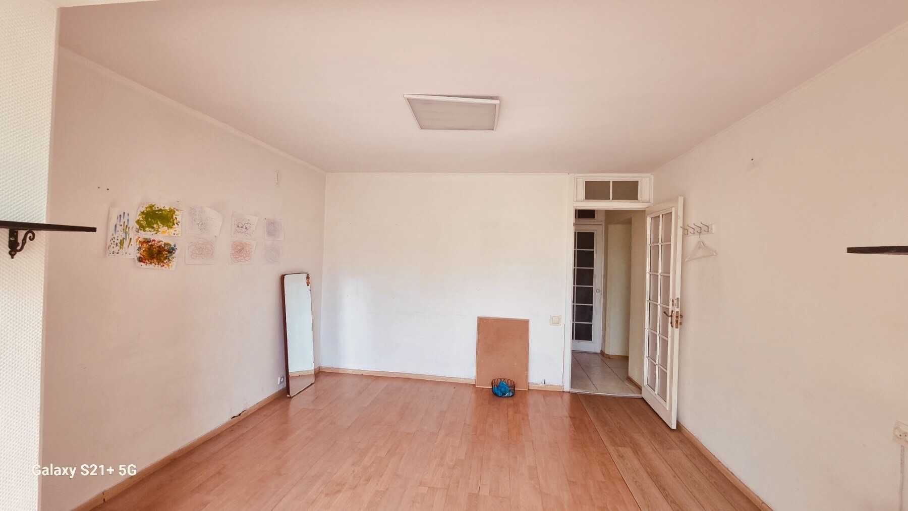 Продажа 3 комнатная квартирі 73 кв.м. на ул.Антоновича 100