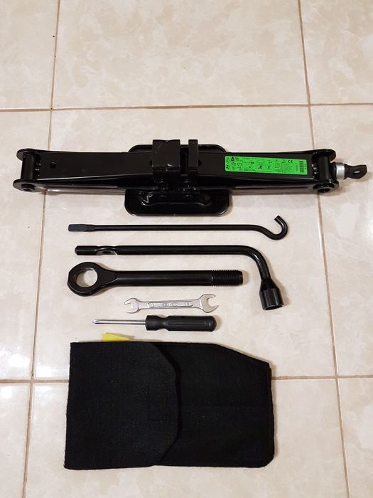 Hyundai Tucson Santa Fe Sonata Elantra I30 Kona Ionic Домкрат ключи