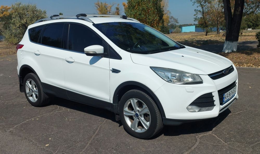 Ford kuga 2015рік