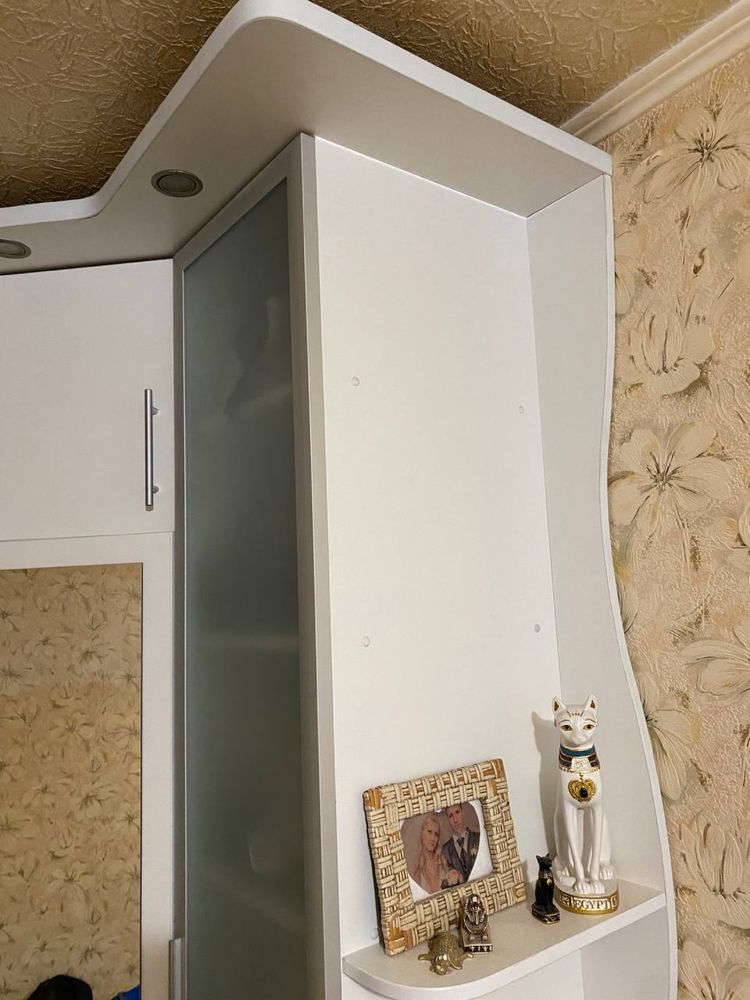 Цену снижено!Срочно продам шкаф,состояние б/у,без торга,самовывоз
