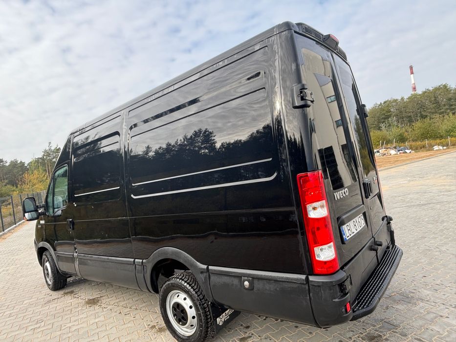 Bus Iveco Daily 3.0HTP 180km długość 3.5