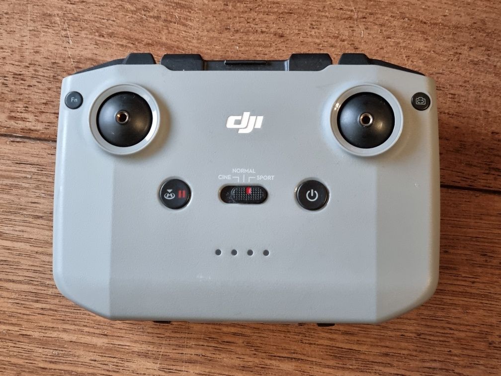 Dron DJI Mini 2 FMC Fly More Combo