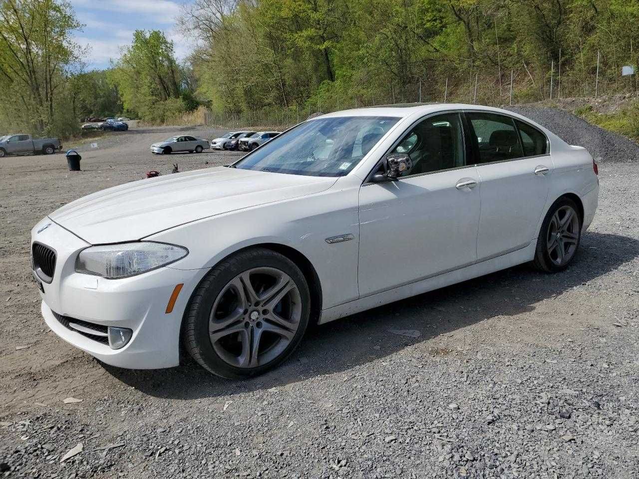 BMW 528 XI 2013 (сша)