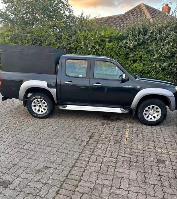 Mazda bt-50 anglik v5c  ford ranger 2.5