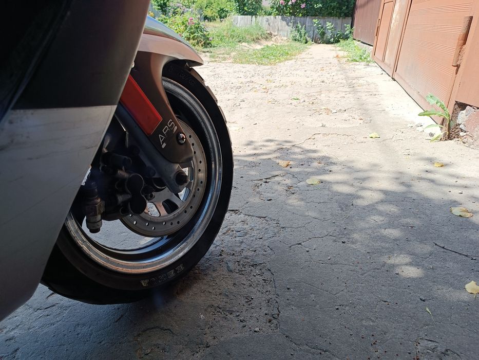 Скутер 150куб. Вайпер шторм. На документах страховка.!Сел поехал