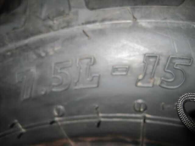Шини 7.5L-15 BKT AS504 8PR 113A8