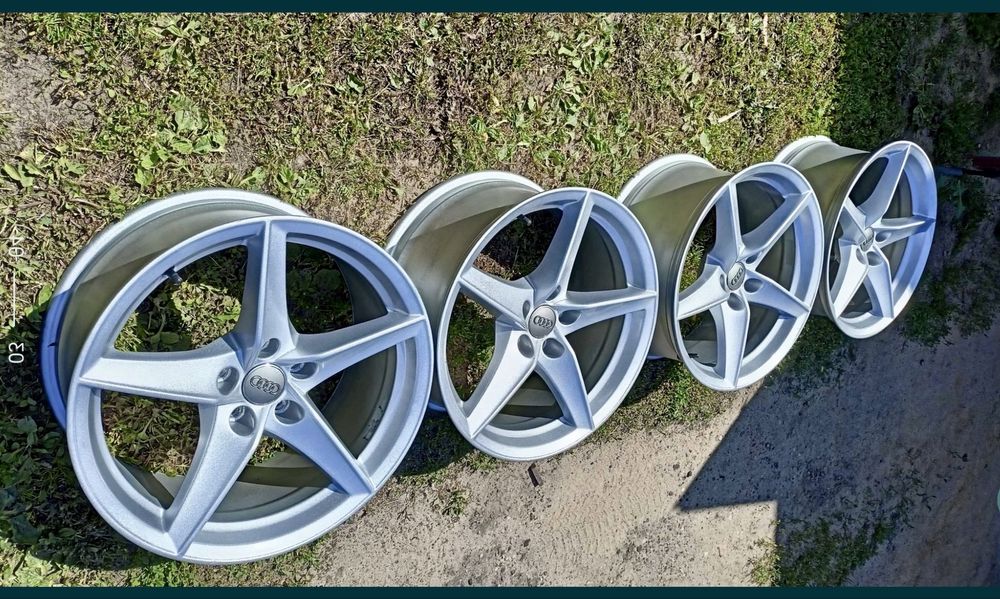 Orginalne koła audi 18 cali plus opony Pirelli