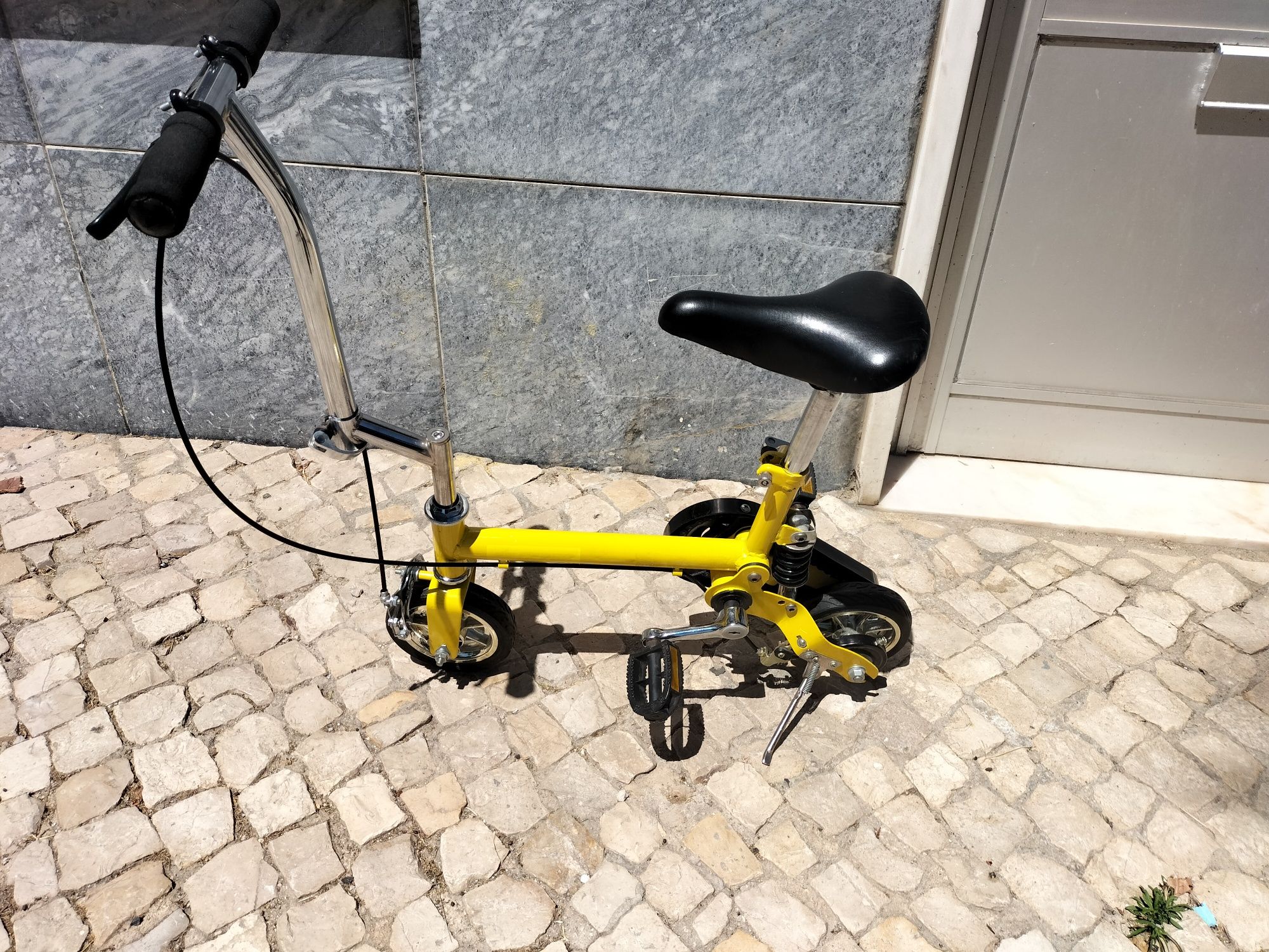 Mini bicicleta como nova