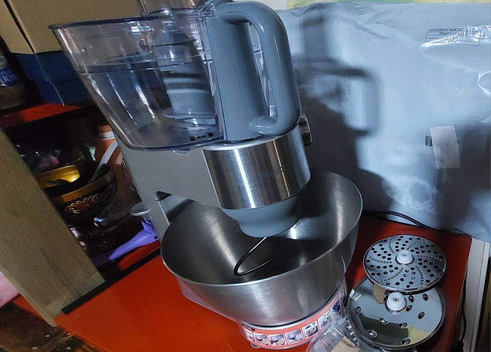 Robot Kenwood, malakser, blender, sokowirówka, maszynka do mielenia.