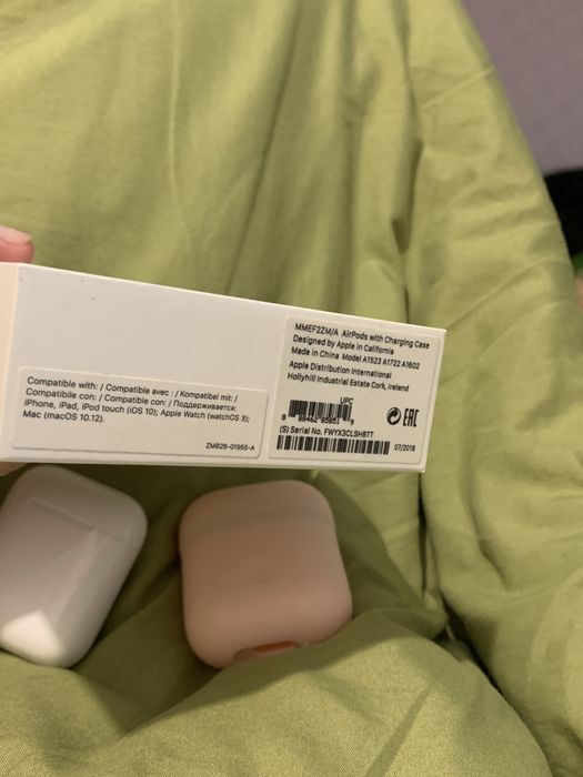 AirPods плюс чехол
