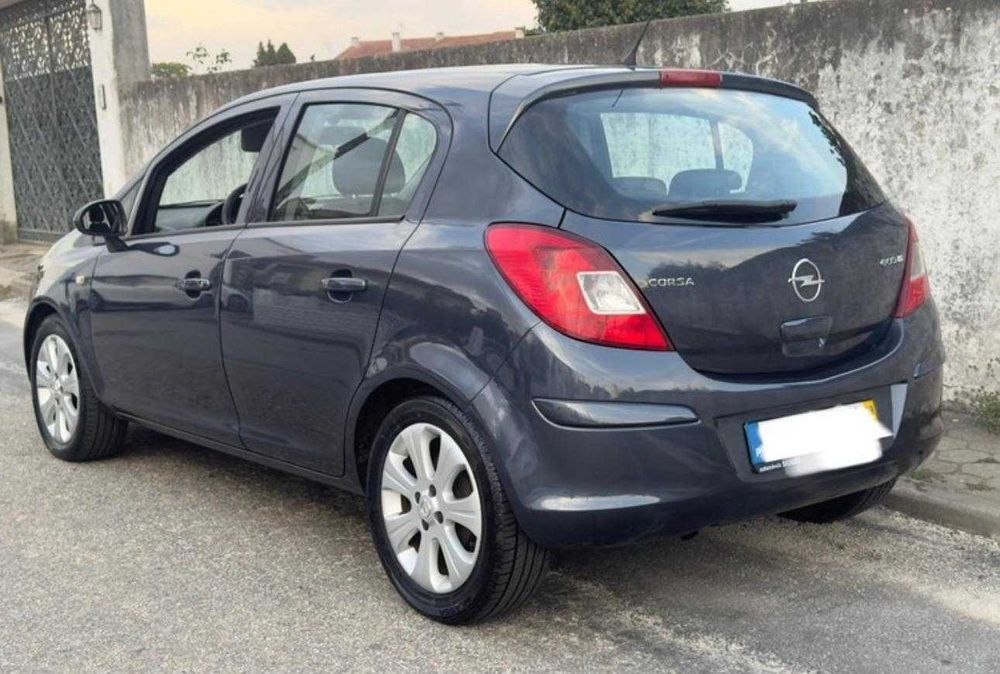 Carro Opel corsa
