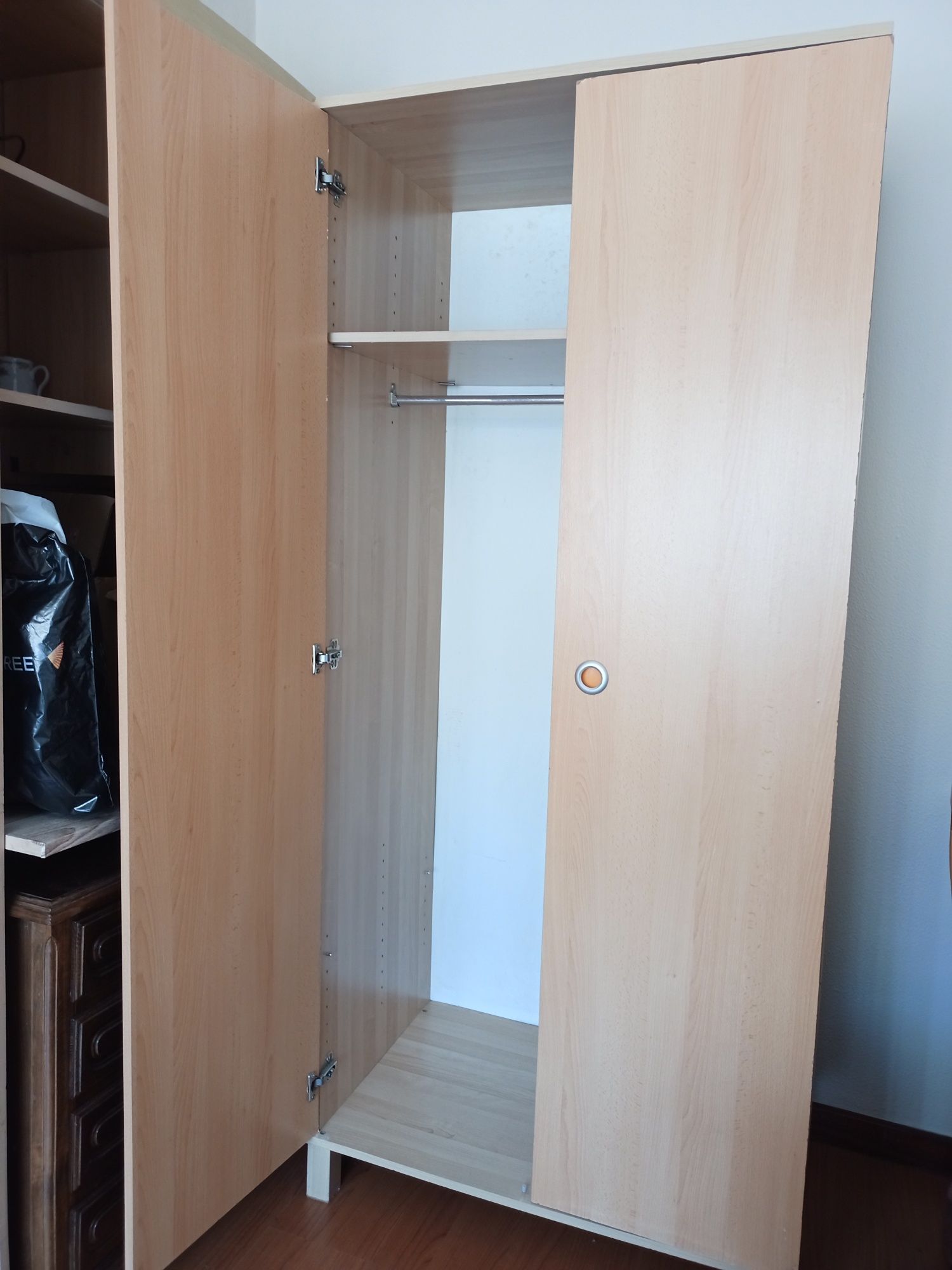 Armário, Roupeiro, guarda roupa