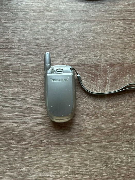 Telemóvel vintage Samsung E310