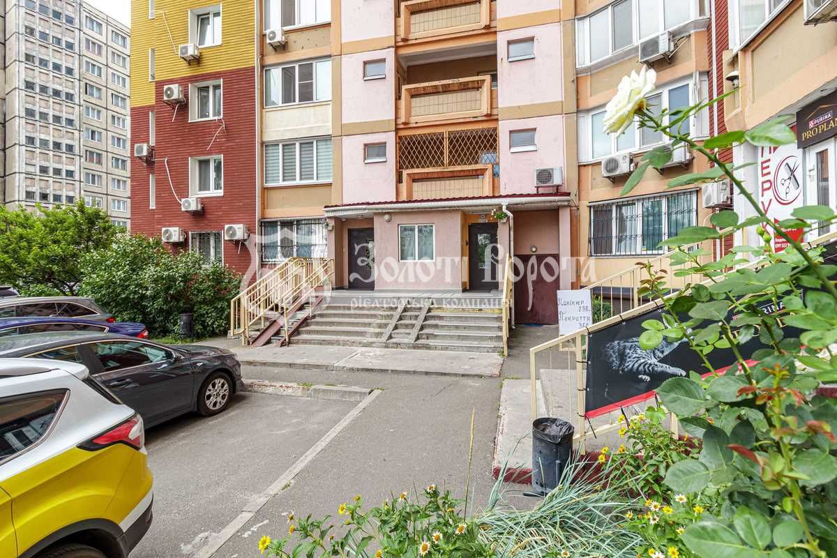 Квартира, 3к. Євроремонт. Лук'яненка, 15г, метро «Мінська», Оболонь