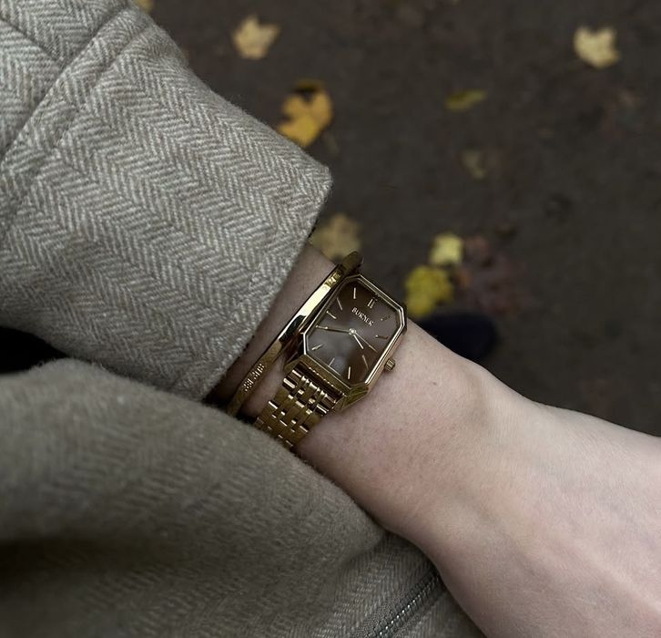 Burker Isabell brown