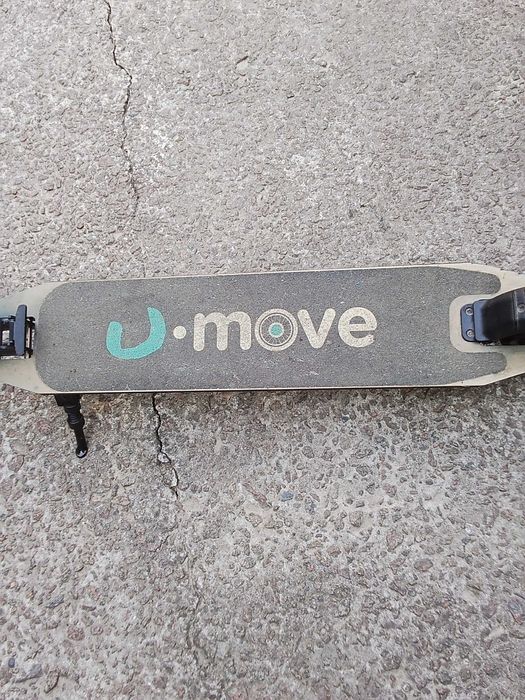 Електросамокат складаний "J MOVE".
