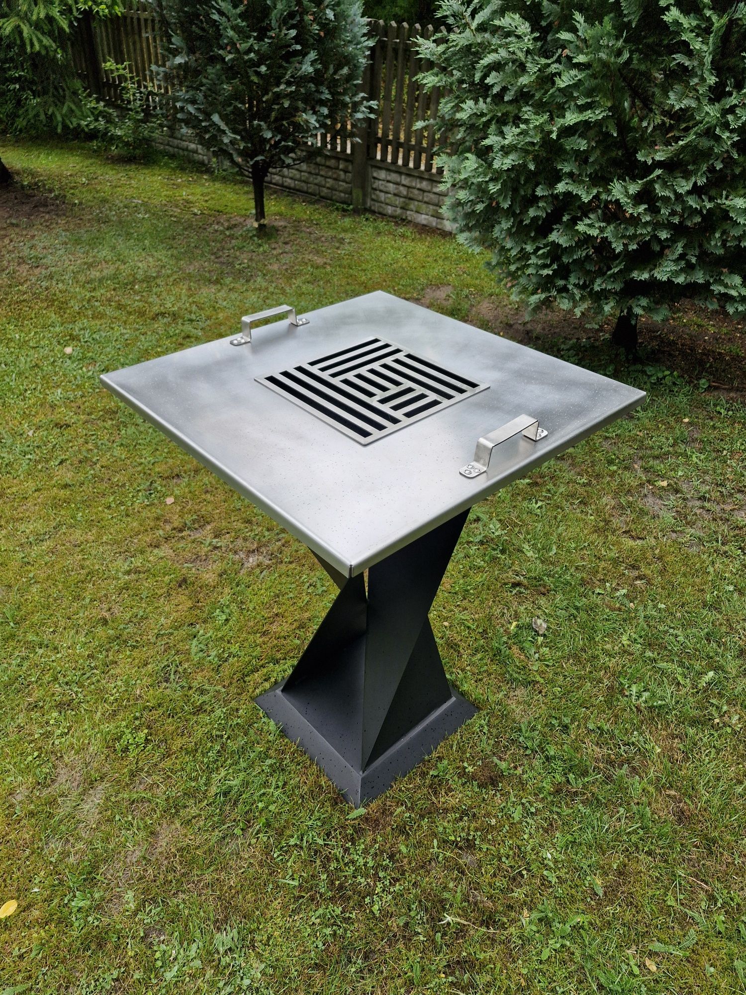 Palenisko Ogrodowe z rusztem i płytą nierdzewna 3mm GRILL BBQ