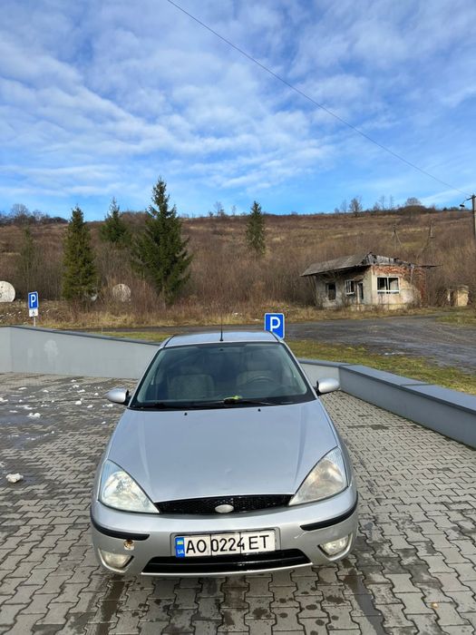 Ford Focus 2001.  1.6 benzin