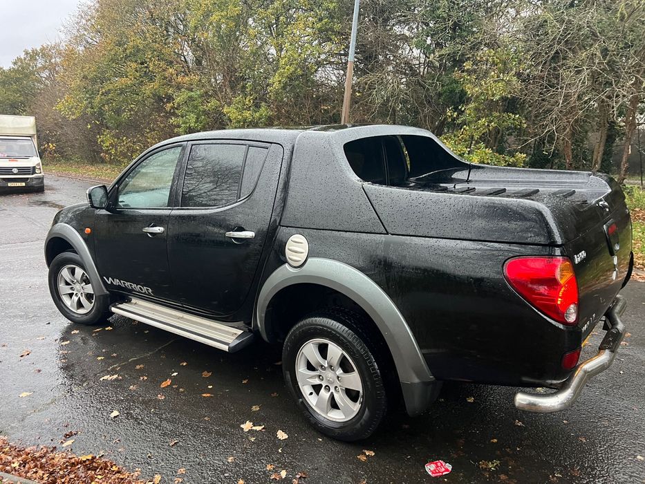 Авто для ЗСУ Mitsubishi L200