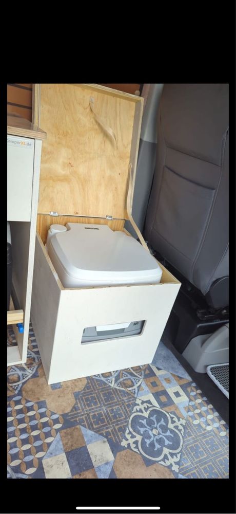 Volkswagen T5 2L Kamper