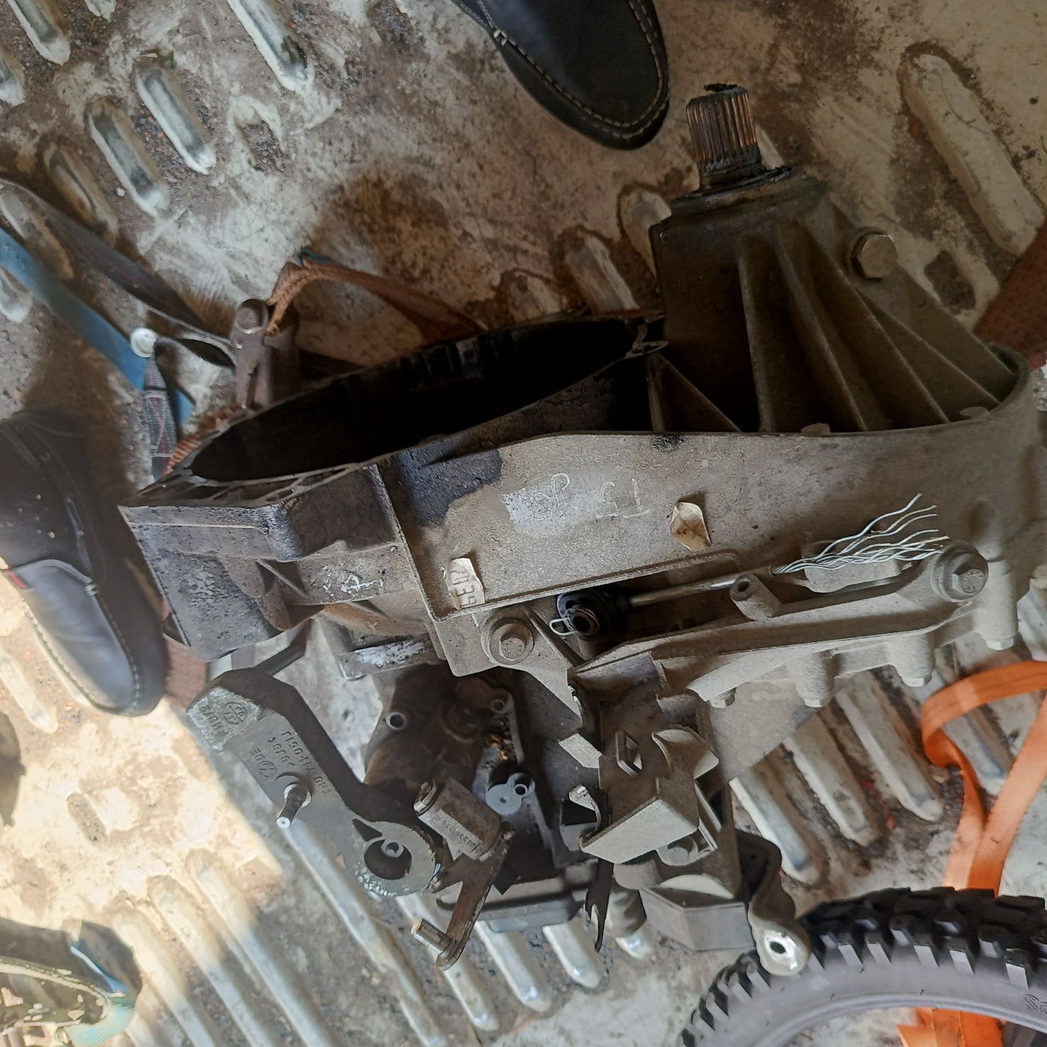 Skrzynia VW  volkswagen t5 1,9 tdi