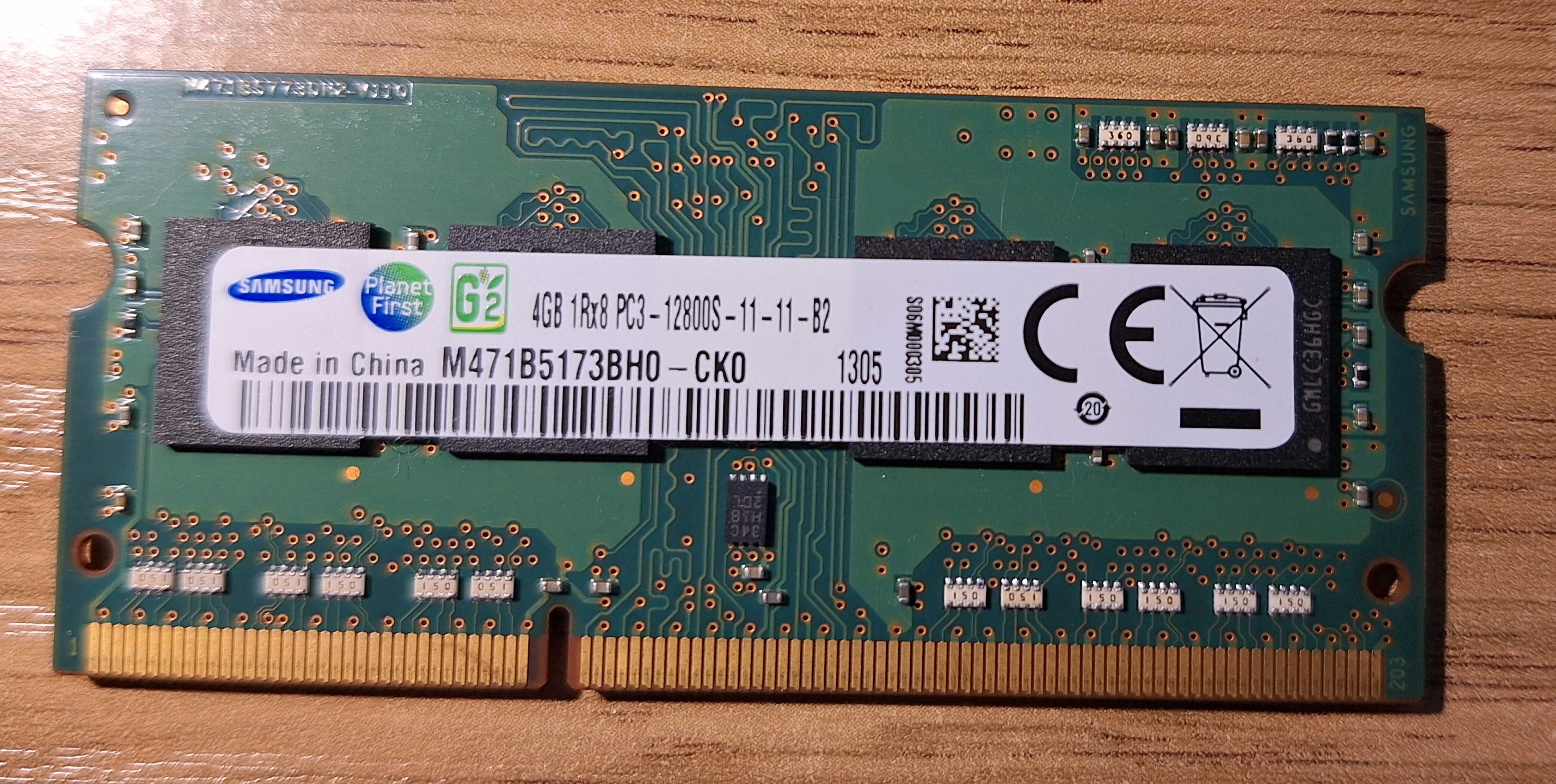Pamięć RAM Samsung 4GB DDR3 PC3  12800s / 1600 MHz.