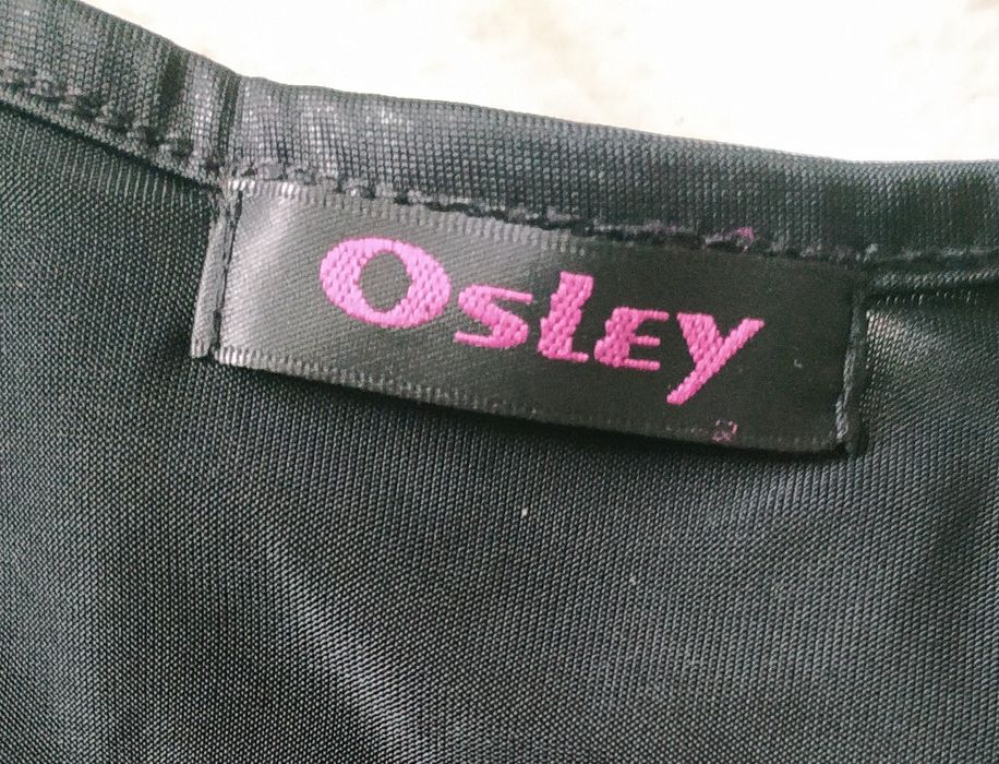 Czarna koszulka damska