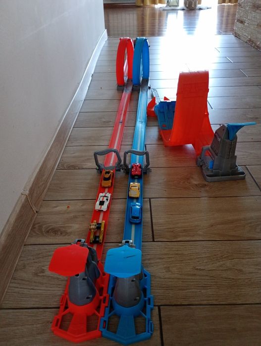 Tory Hot Wheels dwie sztuki