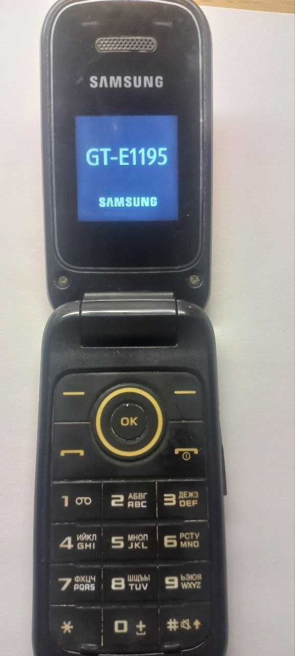 Samsung gt-e1080 та gt-e1195, Nomi i244, 
Nokia 1600