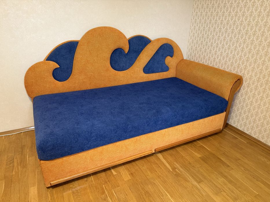 Ліжко дитяче з кріслом на подарунок