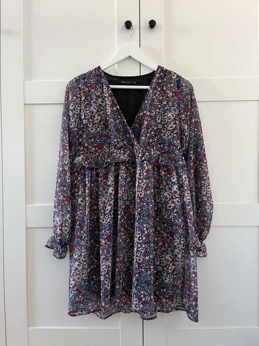 Lekka sukienka w kwiatki