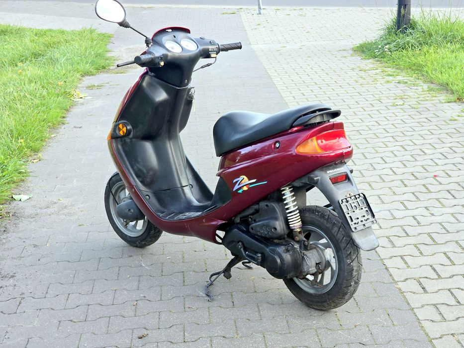 Skuter Peugeot Zenith w bardzo dobrym stanie.