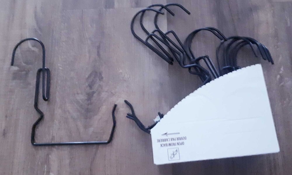 Zestaw uchwytów haków na skrzynki, doniczki na balkon taras