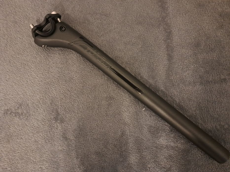 160gram Karbonowa Sztyca 27,2 x 350mm Toseek 20mm Offset  NOWA