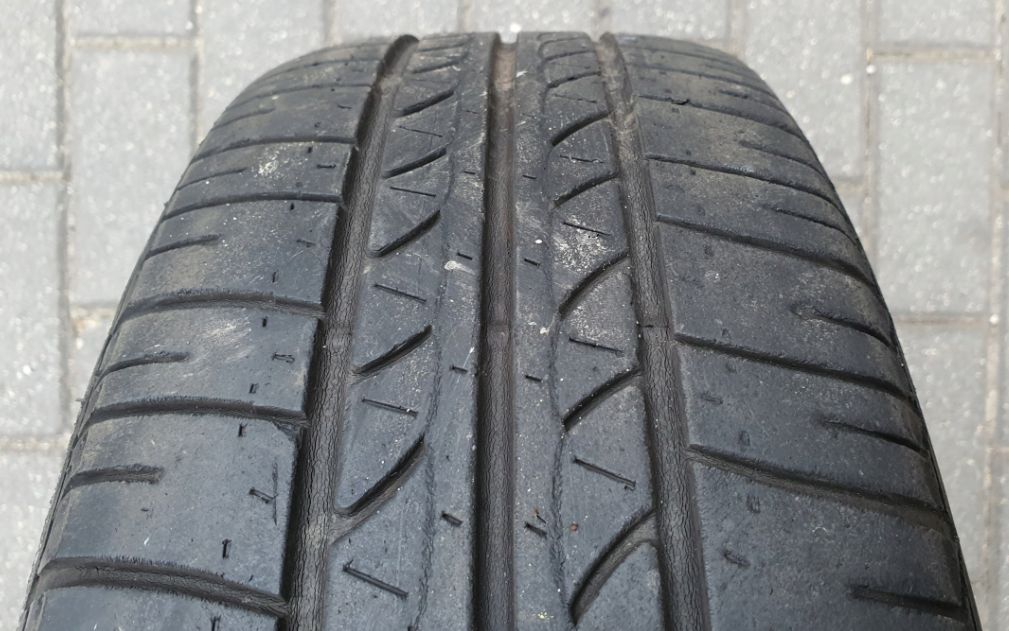 2x 185/65R15 88T Bridgestone B250 opony letnie