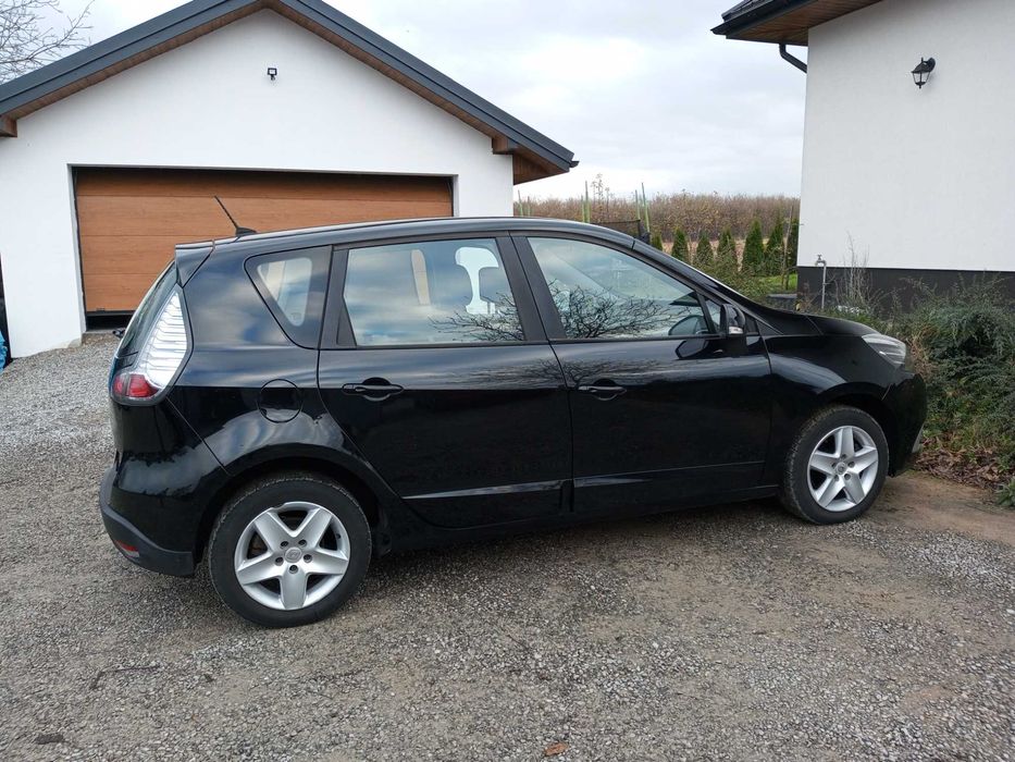 Renault Scenic III 1.5 Lift Diesel 110 KM