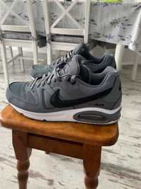 Buty męskie Nike Air Max Command r43