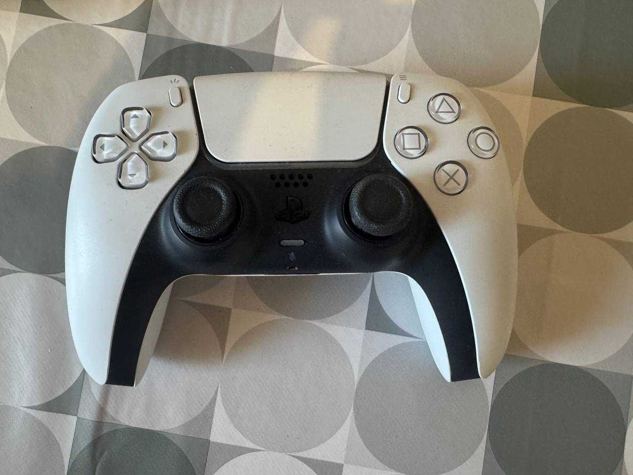 Продам PlayStation 5 Digital Edition White 825gb (ревизия: CFI-1216B)