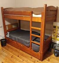 Łóżko piętrowe z szufladami drewniane