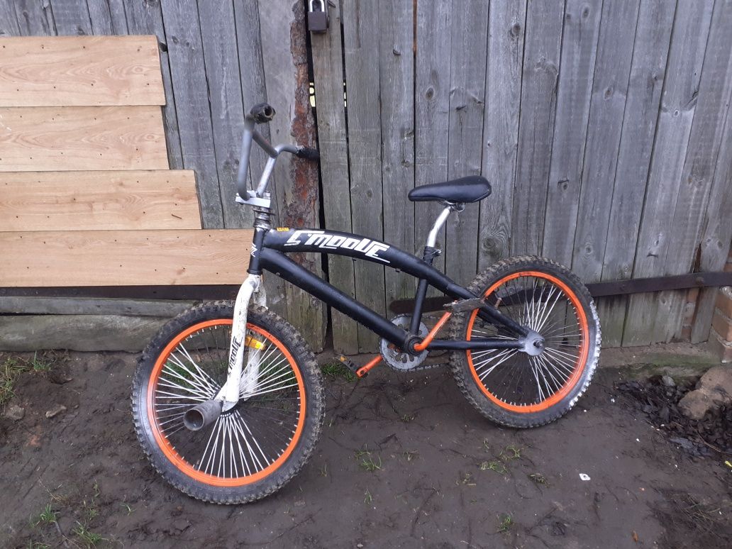 Witam sprzedam rower typu bmx