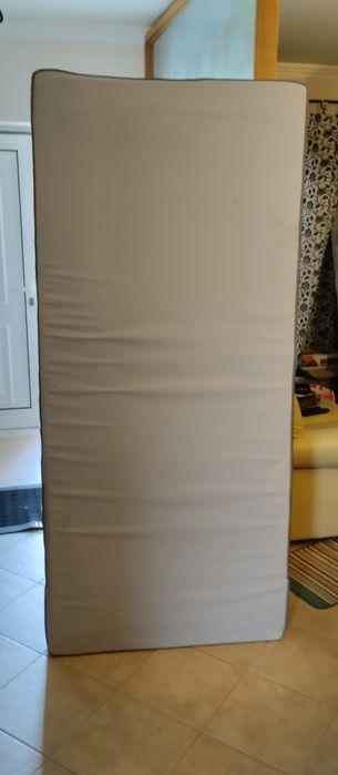 Colchões em Bom Estado